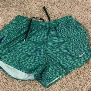 nike modern temp shorts